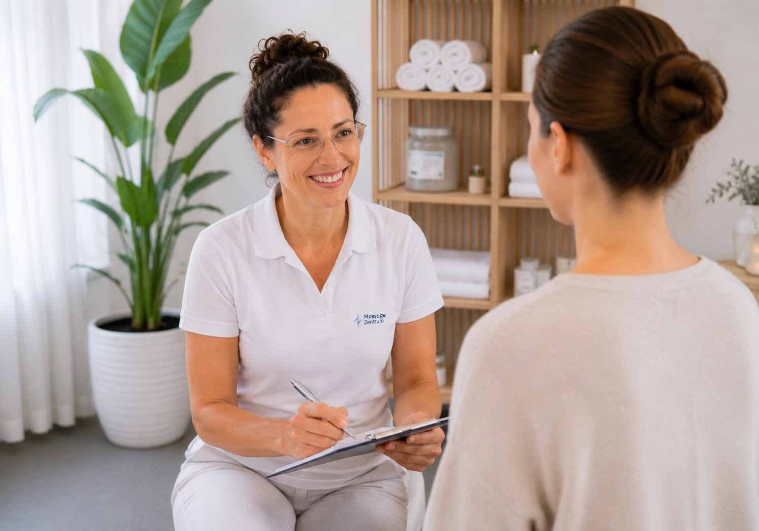Behandlung nach Befund im Massage Zentrum bei Thalwil
